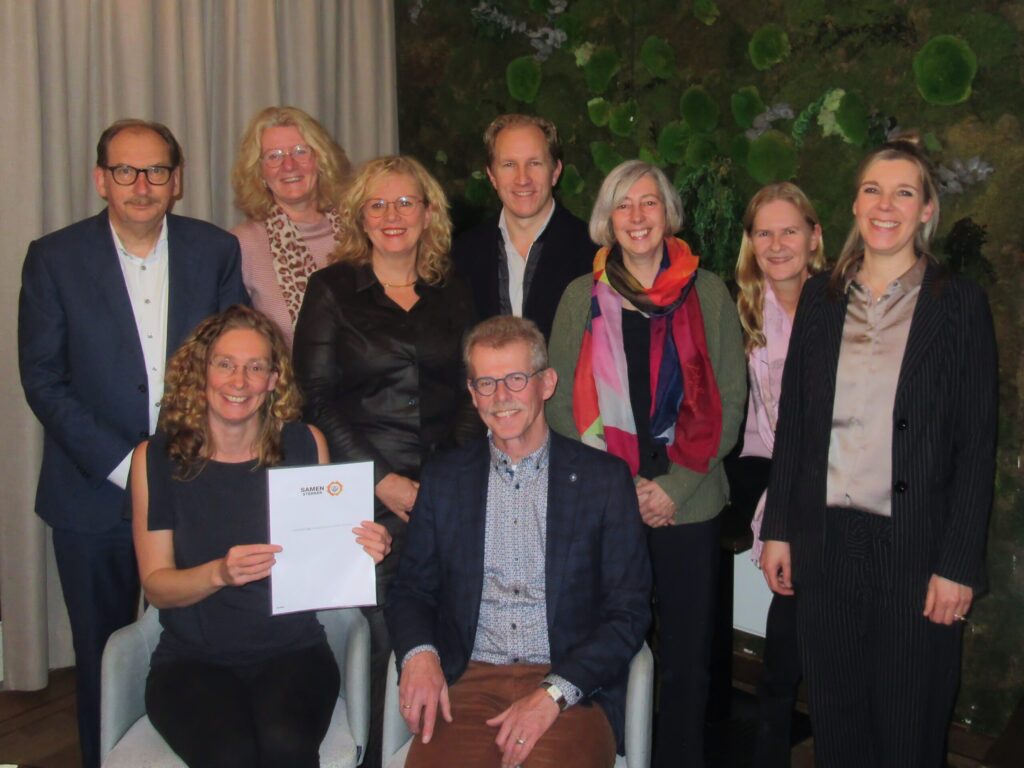 Eemlandse ggz-instellingen tekenen samenwerkingsconvenant